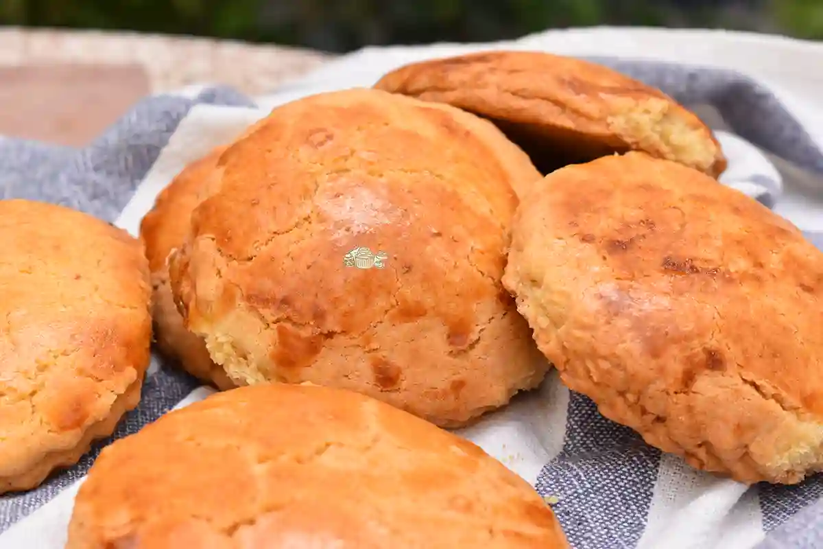 Imagen de los Pastelitos de Pasta Flora con Cabello de Ángel